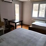 Hotell Ny World 3*