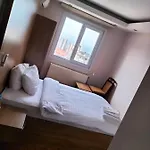 Ny World Hotell