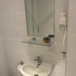 Hotell Ny World 3*