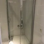 Ny World Hotell 3*